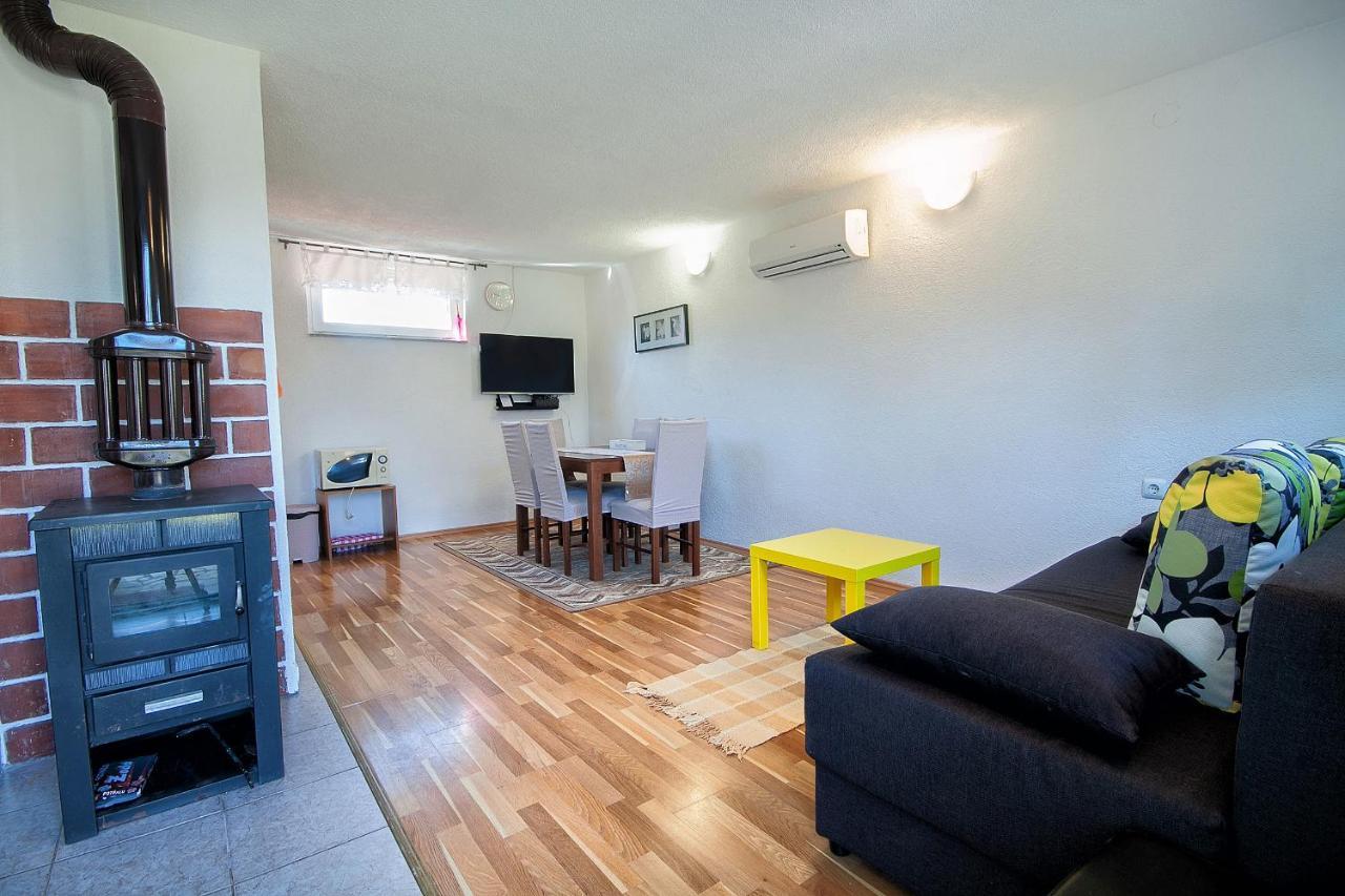 Apartment Ilija Rakovica Buitenkant foto