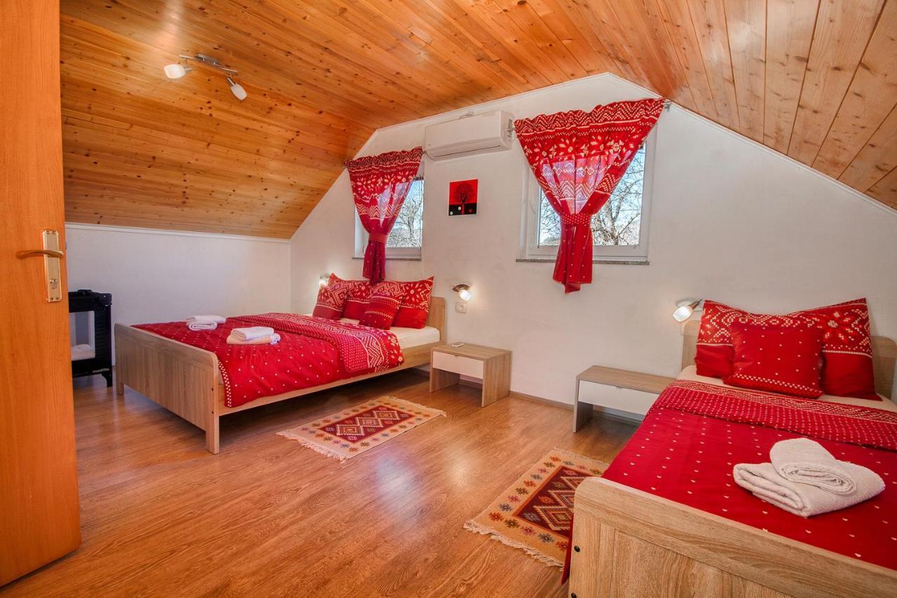 Apartment Ilija Rakovica Buitenkant foto
