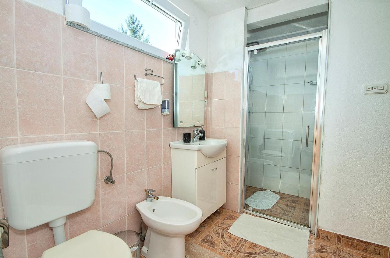 Apartment Ilija Rakovica Buitenkant foto